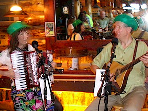 St Patrick's Day 2007 at Reds 395